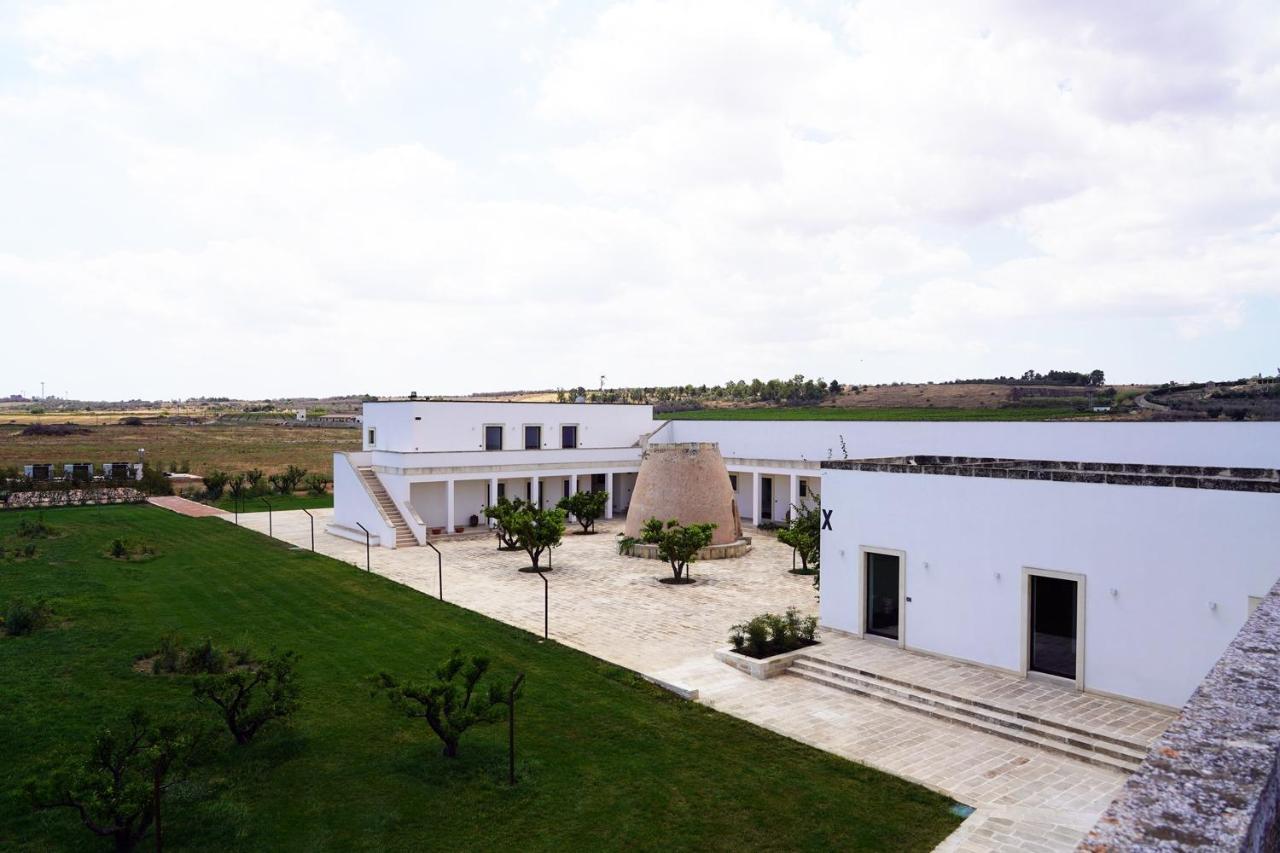 Masseria Rifisa Agriresort Caprarica di Lecce Exteriör bild