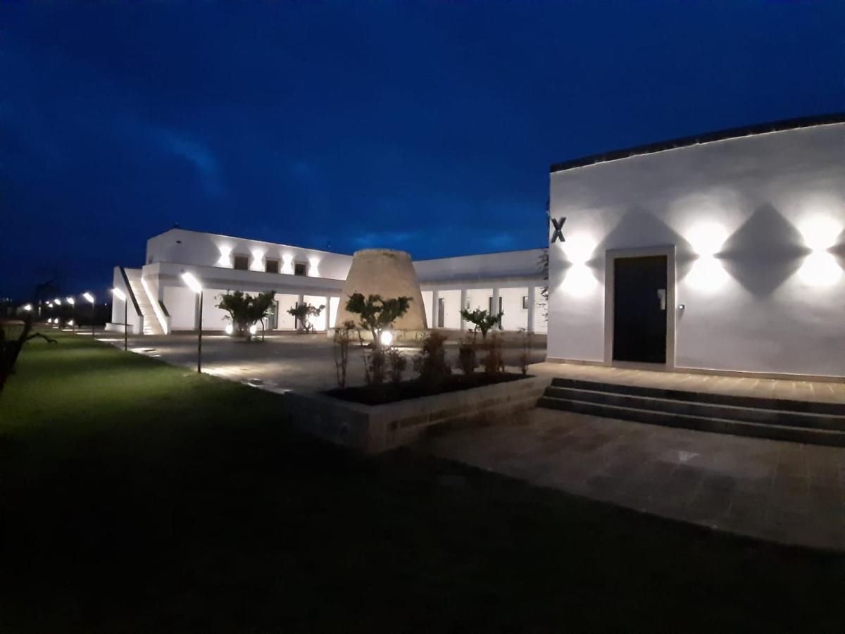 Masseria Rifisa Agriresort Caprarica di Lecce Exteriör bild